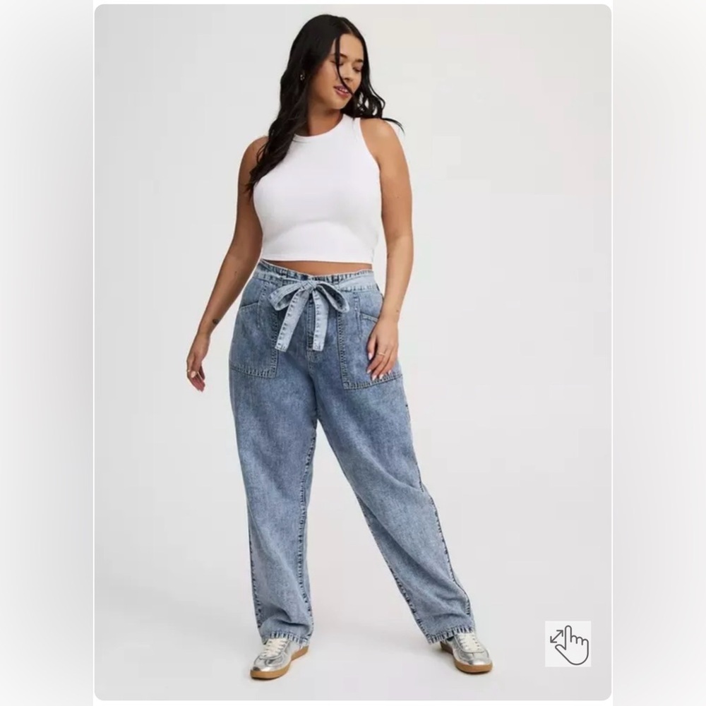 Torrid NWT Baggy High-Rise Tie-Belt Jean Size 14
